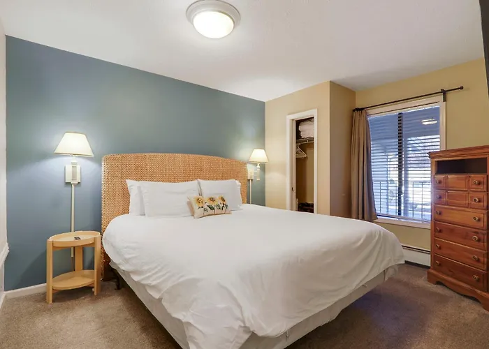 104 Pointes North Inn